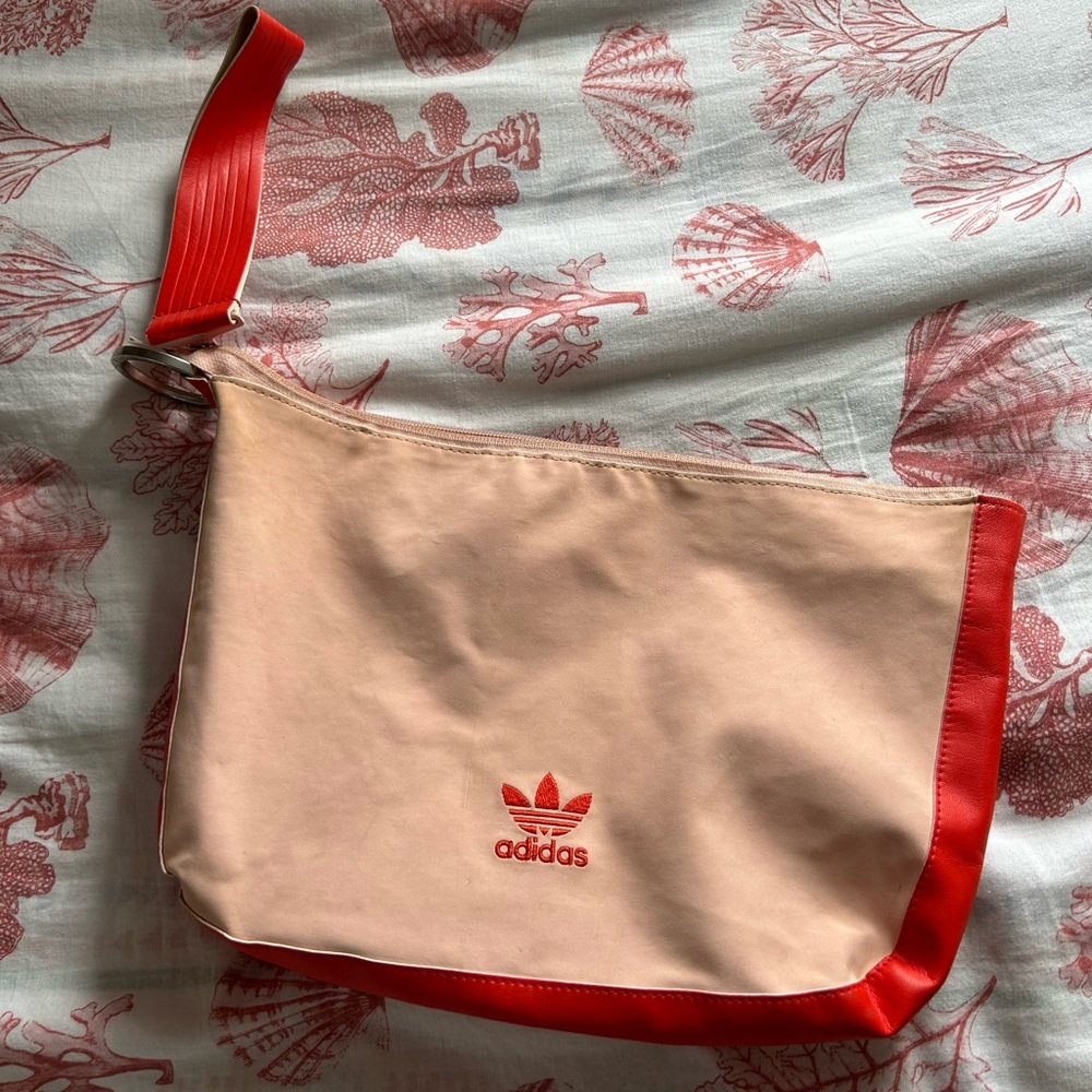 Adidas Trefoil Retro Large Wristlet Pink & Red